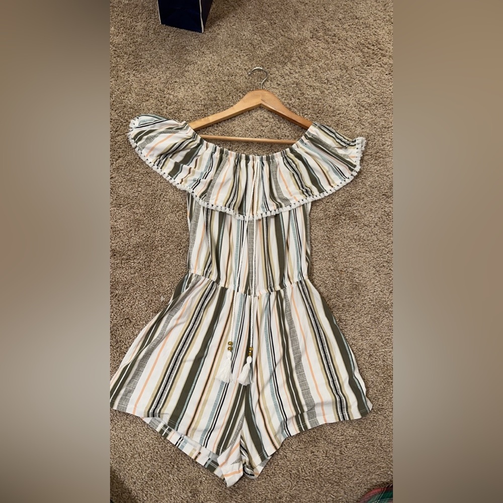 Super soft and cute romper!